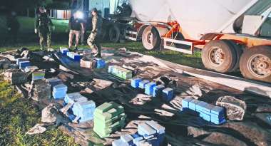 La droga secuestrada.  (Foto GNA).