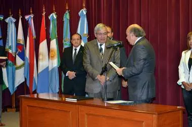 Foto: El presidente de la Cámara de Diputados, Manuel Santiago Godoy, juró como consejero