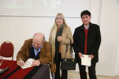 Foto: Abel Cornejo presentó su libro "Historia del Monumento a Güemes", en Rosario de la Frontera