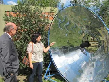 Foto: Paneles solares para ahorro de energía