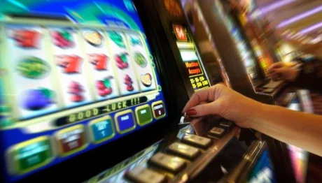 Tras el retiro de Enjasa, las licencias de los juegos de casino y tragamonedas quedaron en manos de ocho operadores.