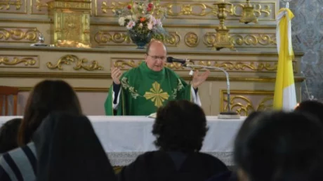 El arzobispo de Salta, Mario Cargnello, acusado por violencia de género. (Foto: Télam)