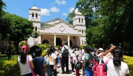El santuario Virgen de la Peña es un gran atractivo para el turismo religioso.