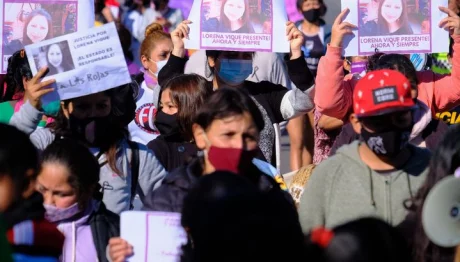 Una de tantas marchas para reclamar justicia tras un femicidio en Salta.