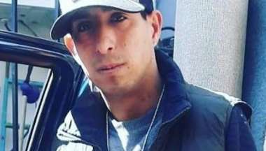 El hombre, víctima de un cruento homicidio en Flores.