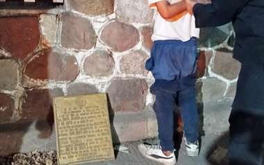 La placa junto al detenido. Foto: Policía de Salta.
