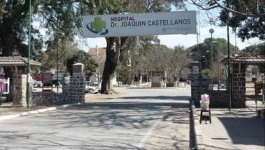 El hospital de Güemes, uno de los establecimientos auditados, donde se investigan excesos de horas guardia.