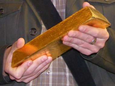Los 15 lingotes o barra de oro son mas o menos del tamaño de un ladrillo de construcción. (Foto: Wikipedia libre).