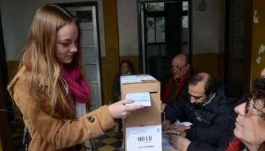 El domingo se comienza a definir el futuro político del país.