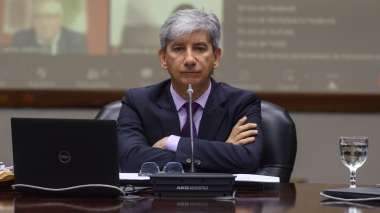 Walter Bento (Adrián Escandar)