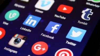 La nueva Ley de Servicios Digitales sin precedentes en la UE protegerá los derechos fundamentales de los usuarios. (Foto: DW).