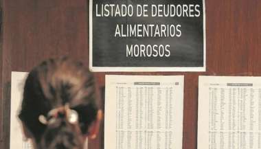 Cada vez hay más padres irresponsables que no pasan la cuota alimentaria a sus hijos.