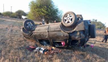 La camioneta siniestrada de una familia boliviana.
