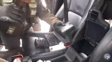 La droga fue encontrada por Gendarmería. Captura de video.