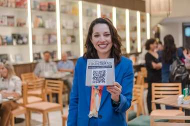 Lucía Salinas, en la presentación de su libro digital 