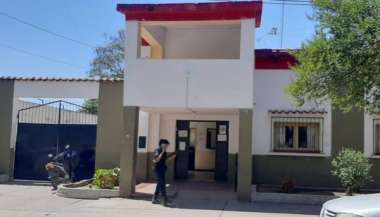 Ayer hubo una requisa en las celdas de la comisaría 1 de Metán.