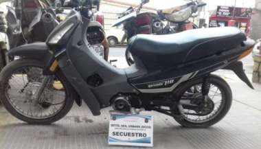 Una de las motos secuestradas.