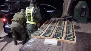 23 kilos de cocaína fueron hallados en el vehículo (Gendarmería Nacional)