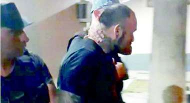 El imputado Cristian Palavecino cuando fue detenido. (Archivo)