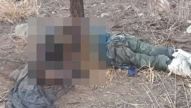 Así hallaron el cuerpo de una persona joven, descartado en el interior de una finca de El Bordo.