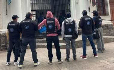 Investigadores del CIF durante los allanamientos en la Cárcel. (Foto MPF)