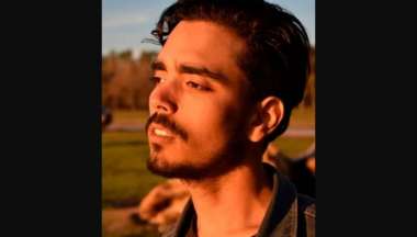 El rostro de un joven que apuñaló a tres mujeres.