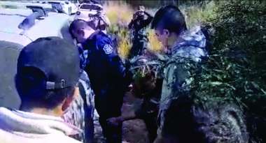 El expolicía Huanca detenido por gendarmes. (Foto MPF)