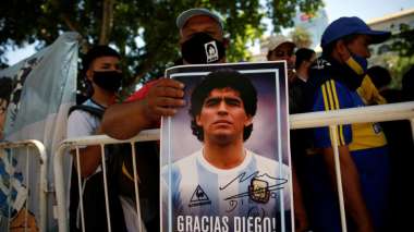 Diego Armando Maradona fue absuelto de evasión fiscal por la justicia argentina.Créditos: Foto: EFE