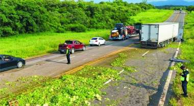 La ruta estuvo cortada al tránsito por algunas horas.