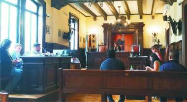 La audiencia de imputación de los acusados.