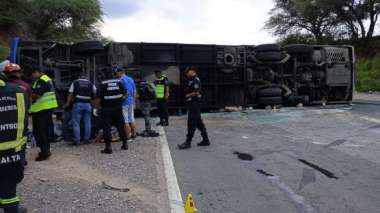 Vuelco fatal en Salta Foto: Prensa Policía de Salta