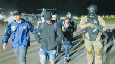 Los familiares de Fito Macías ya en Ecuador. (CNN Argentina)