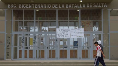 Escuela Bicentenario. Foto Archivo El Tribuno