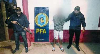 Uno de los últimos apresados. (Foto Policía Federal)