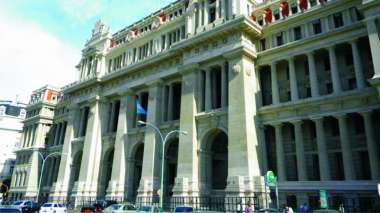 El Gobierno se presentó en la Corte Suprema. (Archivo)