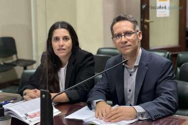 El fiscal ad hoc Juan Manuel Sivila y la secretaria Bárbara Chunco. (Foto UFS)