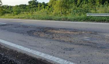 Algunos de los baches que se encuentra en la ruta. Foto: Informate Salta